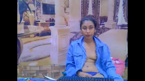Snapshot of indiansexybutt4u2luv chatting on 03-16-26, 08:29 indiansexybutt4u2luv online show from 03-16-26, 08:29