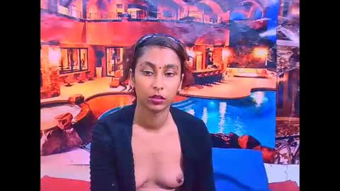 Snapshot of indiansexybutt4u2luv chatting on 03-26-26, 05:46 indiansexybutt4u2luv online show from 03-26-26, 05:46