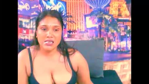 Snapshot of indiansexylady4u chatting on 09-08-25, 06:29 indiansexylady4u online show from 09-08-25, 06:29