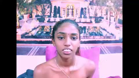 Snapshot of indiansexyslender4u2luv chatting on 12-31-24, 12:04 indiansexyslender4u2luv online show from 12-31-24, 12:04