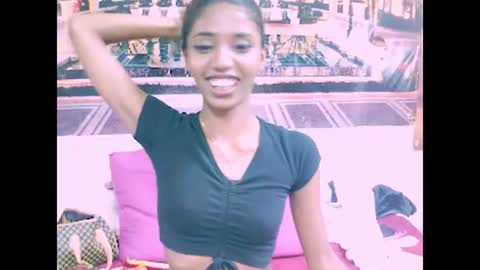 Snapshot of indiansexyslender4u2luv chatting on 01-05-25, 09:37 indiansexyslender4u2luv online show from 01-05-25, 09:37