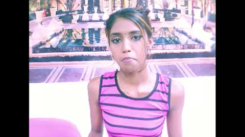 Snapshot of indiansexyslender4u2luv chatting on 01-10-25, 09:13 indiansexyslender4u2luv online show from 01-10-25, 09:13