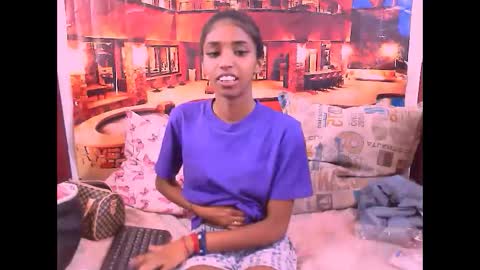 Snapshot of indiansexyslender4u2luv chatting on 01-24-25, 09:06 indiansexyslender4u2luv online show from 01-24-25, 09:06