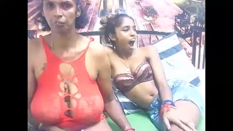Snapshot of indiansexyslender4u2luv chatting on 01-27-25, 09:13 indiansexyslender4u2luv online show from 01-27-25, 09:13