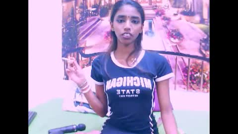 Snapshot of indiansexyslender4u2luv chatting on 02-26-25, 01:08 indiansexyslender4u2luv online show from 02-26-25, 01:08