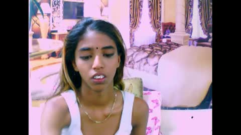 Snapshot of indiansexyslender4u2luv chatting on 03-09-25, 05:44 indiansexyslender4u2luv online show from 03-09-25, 05:44