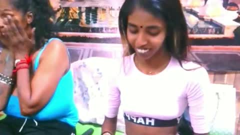Snapshot of indiansexyslender4u2luv chatting on 09-19-25, 05:42 indiansexyslender4u2luv online show from 09-19-25, 05:42