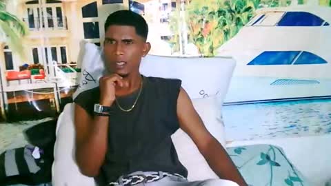 Snapshot of indianthuggin chatting on 10-18-25, 05:03 BabyFace online show from 10-18-25, 05:03