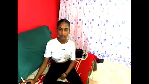 Snapshot of indianvixen07 chatting on 04-03-26, 04:27 indianvixen07 online show from 04-03-26, 04:27