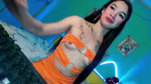 Snapshot of indra_mae chatting on 04-22-26, 03:53 Mae online show from 04-22-26, 03:53