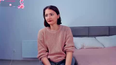 Kira online show from 09-24-25, 04:16