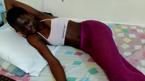 ines01 online show from 11-07-25, 10:04