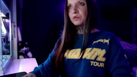 InesDesire online show from 01-07-25, 06:35