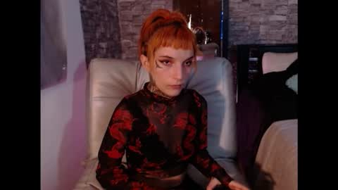 MOLLY online show from 02-05-26, 03:55