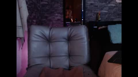 MOLLY online show from 02-09-26, 05:11