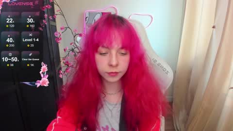 Snapshot of infernokitten chatting on 04-17-26, 01:08 Ilona online show from 04-17-26, 01:08