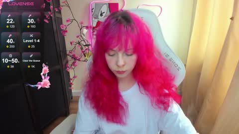 Snapshot of infernokitten chatting on 04-21-26, 01:18 Ilona online show from 04-21-26, 01:18