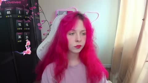 Snapshot of infernokitten chatting on 04-22-26, 01:08 Ilona online show from 04-22-26, 01:08