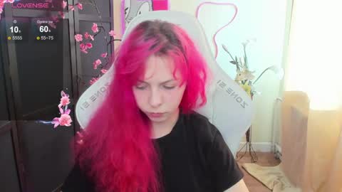 Snapshot of infernokitten chatting on 05-02-26, 01:10 Ilona online show from 05-02-26, 01:10
