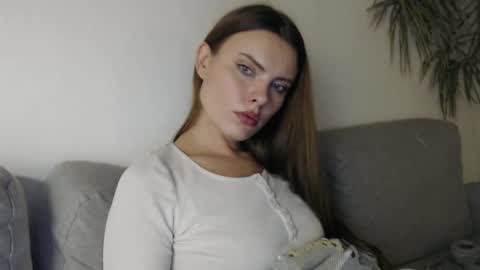 Sweet girl online show from 12-02-24, 10:34