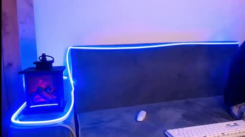 Jeremy online show from 12-21-25, 01:13