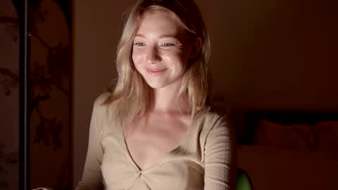 Alexa..  Inst     Fansly infinitysoul  online show from 10-04-25, 10:46