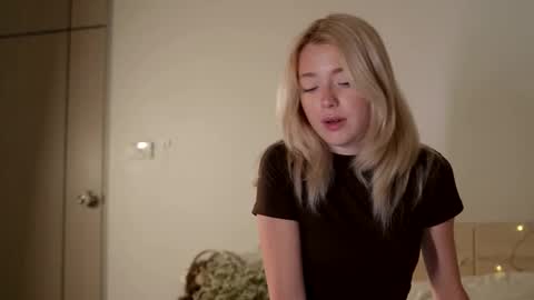 Alexa..  Inst     Fansly infinitysoul  online show from 03-17-26, 03:15