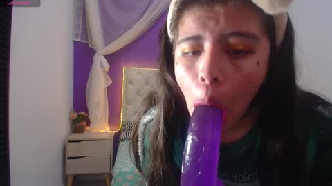 Snapshot of ingrid_casas chatting on 12-07-24, 05:04 Ingrid petite online show from 12-07-24, 05:04