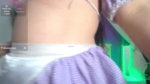 Snapshot of ingrid_casas chatting on 12-15-24, 05:53 Ingrid petite online show from 12-15-24, 05:53