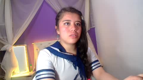 Snapshot of ingrid_casas chatting on 12-23-24, 02:35 Ingrid petite online show from 12-23-24, 02:35