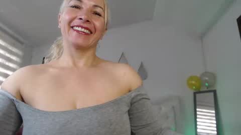            online show from 12-06-24, 01:33