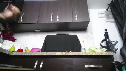 Iniya online show from 09-25-25, 08:01