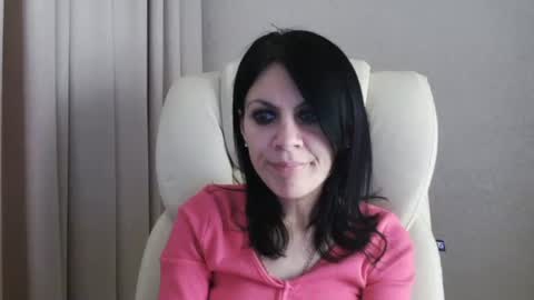 Snapshot of injaathome chatting on 02-07-25, 04:56 InjaAtHome online show from 02-07-25, 04:56