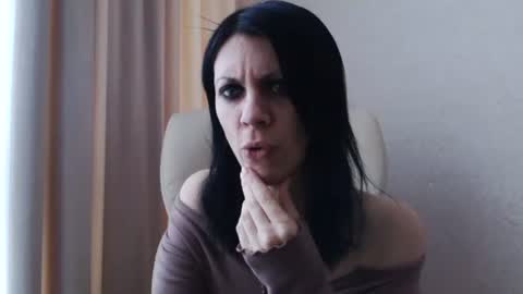 Snapshot of injaathome chatting on 02-20-25, 10:48 InjaAtHome online show from 02-20-25, 10:48