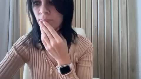 Snapshot of injaathome chatting on 09-25-25, 08:29 InjaAtHome online show from 09-25-25, 08:29