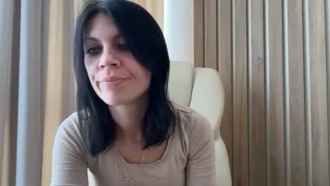 Snapshot of injaathome chatting on 09-26-25, 06:28 InjaAtHome online show from 09-26-25, 06:28