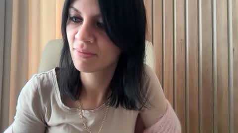 Snapshot of injaathome chatting on 10-01-25, 06:41 InjaAtHome online show from 10-01-25, 06:41