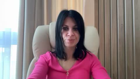 Snapshot of injaathome chatting on 10-14-25, 06:25 InjaAtHome online show from 10-14-25, 06:25