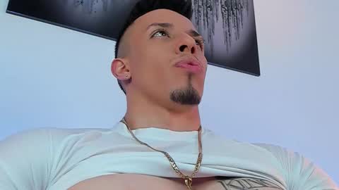 Snapshot of inkangelo chatting on 09-28-25, 04:07 ANGELO online show from 09-28-25, 04:07