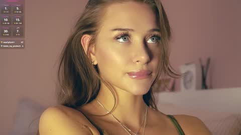 Snapshot of inkanuko chatting on 10-08-25, 07:17 Im Senise Welcome to my room My instagram online show from 10-08-25, 07:17