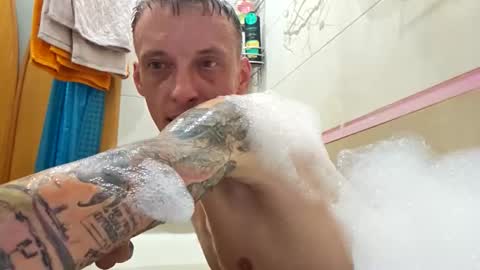 Snapshot of inkedjamesx chatting on 09-10-25, 10:37 James online show from 09-10-25, 10:37