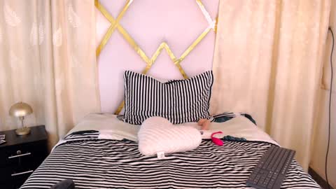 inkedsabrina online show from 01-17-25, 06:54