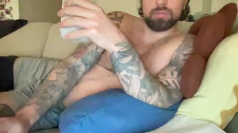 Snapshot of inktyler chatting on 02-09-25, 03:22 inktyler online show from 02-09-25, 03:22