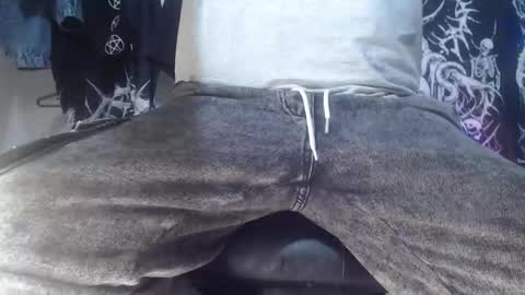 Snapshot of inmortal_master chatting on 10-19-25, 05:57 inmortal lamb online show from 10-19-25, 05:57