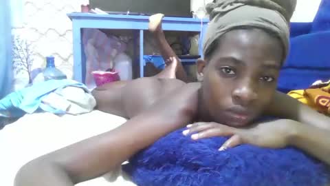 innocent_laurah online show from 02-11-25, 03:08
