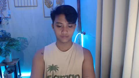 Snapshot of innocent_neil143 chatting on 12-15-24, 04:40 Neil online show from 12-15-24, 04:40