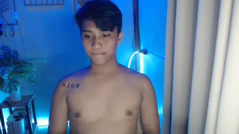 Snapshot of innocent_neil143 chatting on 12-15-24, 10:50 Neil online show from 12-15-24, 10:50