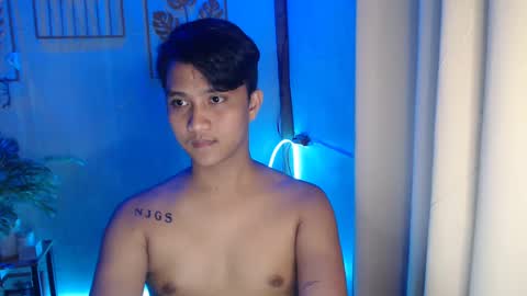 Snapshot of innocent_neil143 chatting on 12-18-24, 05:48 Neil online show from 12-18-24, 05:48
