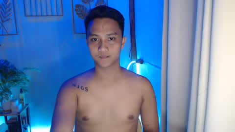 Snapshot of innocent_neil143 chatting on 01-04-25, 08:17 Neil online show from 01-04-25, 08:17
