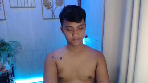 Snapshot of innocent_neil143 chatting on 01-07-25, 02:30 Neil online show from 01-07-25, 02:30